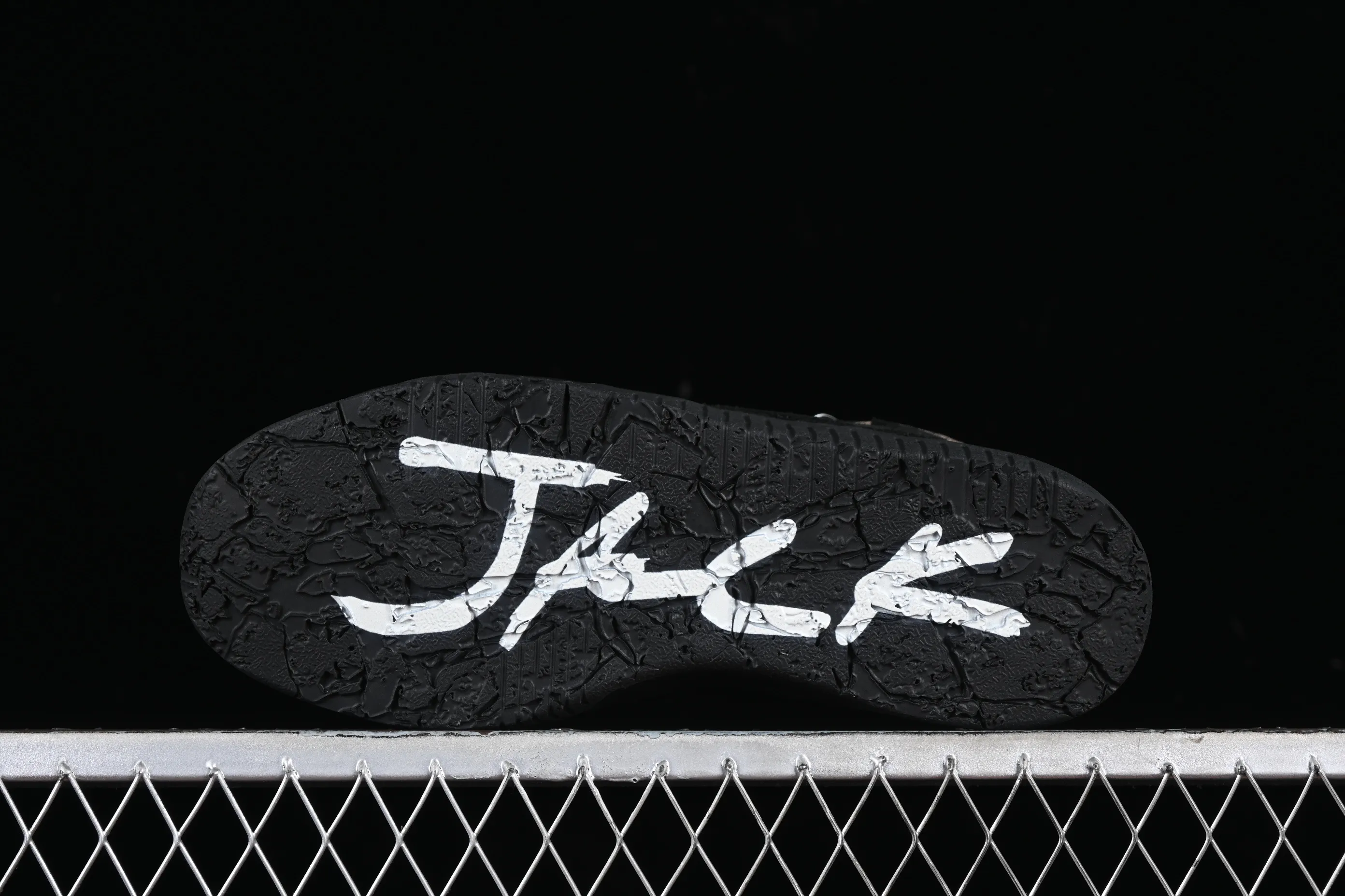 All categories Air Jordan Jordan series basketball shoes Air Jordan 1 Low LW version Travis Scott x Jordan Cut The Check AJ1 Joe 1 hook and loop fashion basketball shoes FZ8117-200